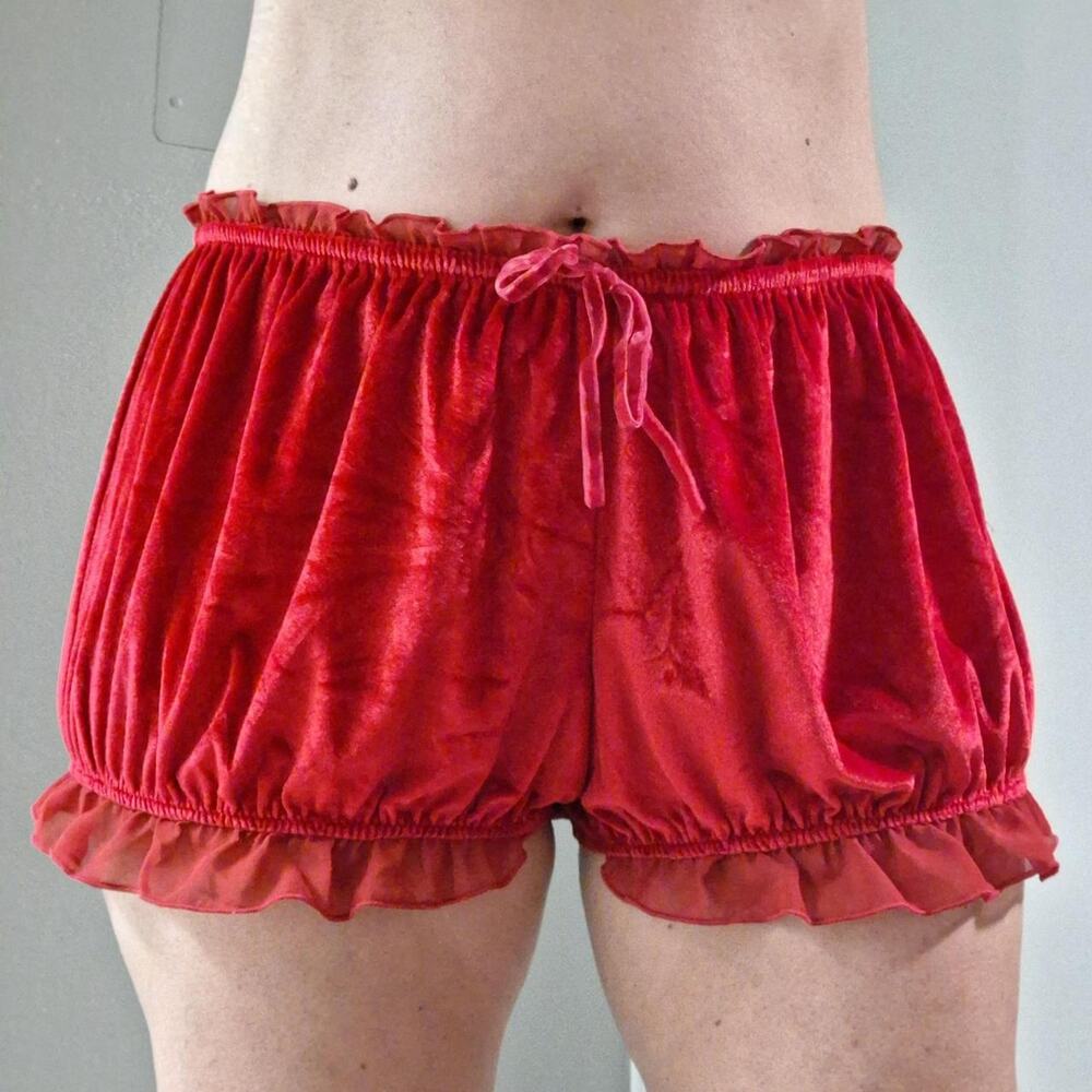 Out From Under Urban Outfitters Red Velvet Ruffle Bloomer Shorts Size M